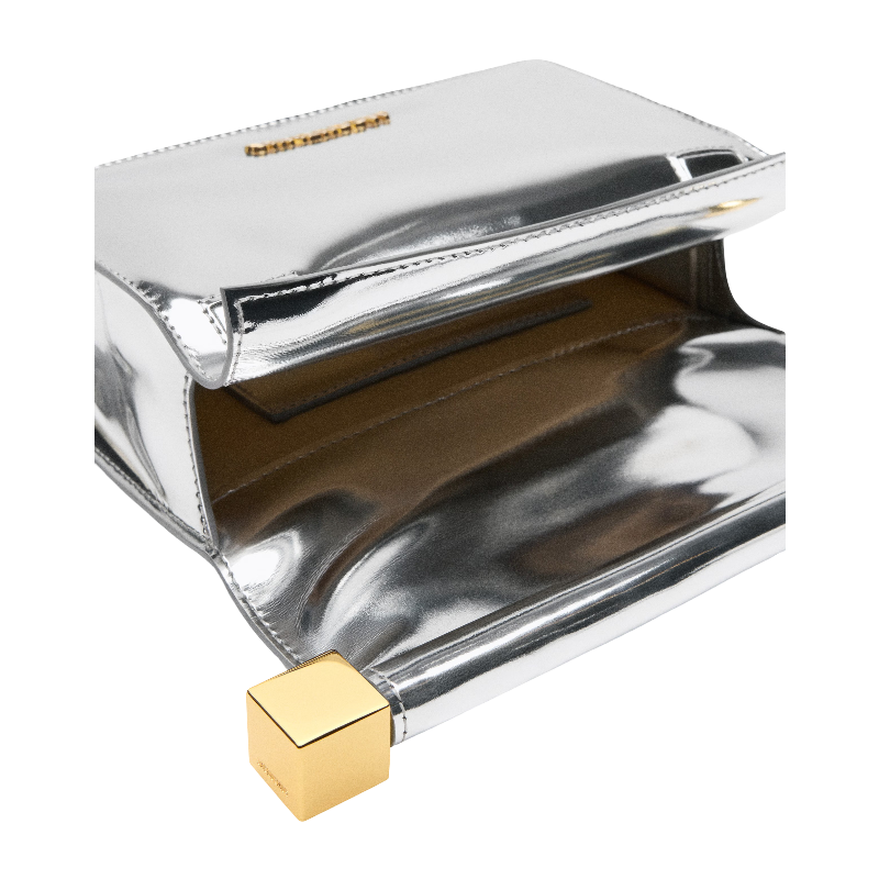 The small Rond Carré clutch