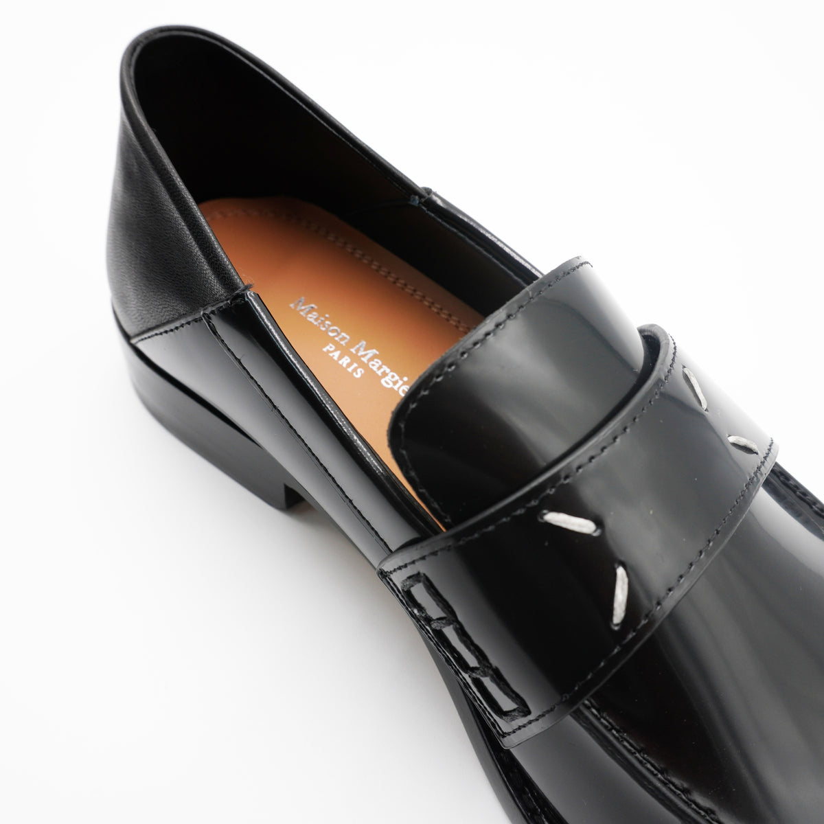 Zapato Maison Margiela Black Leather Loafers