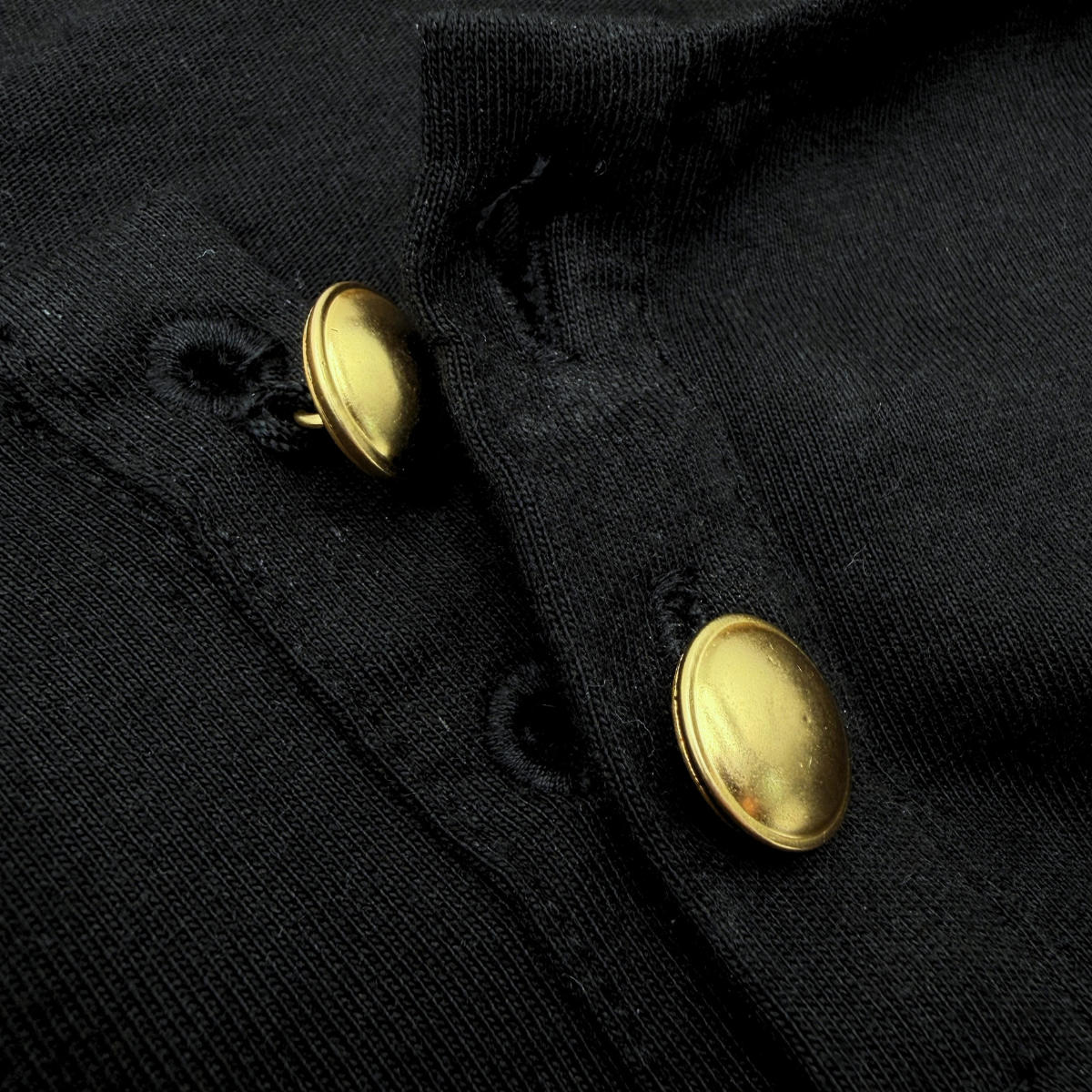 Playera Yohji Yamamoto Henley Negro