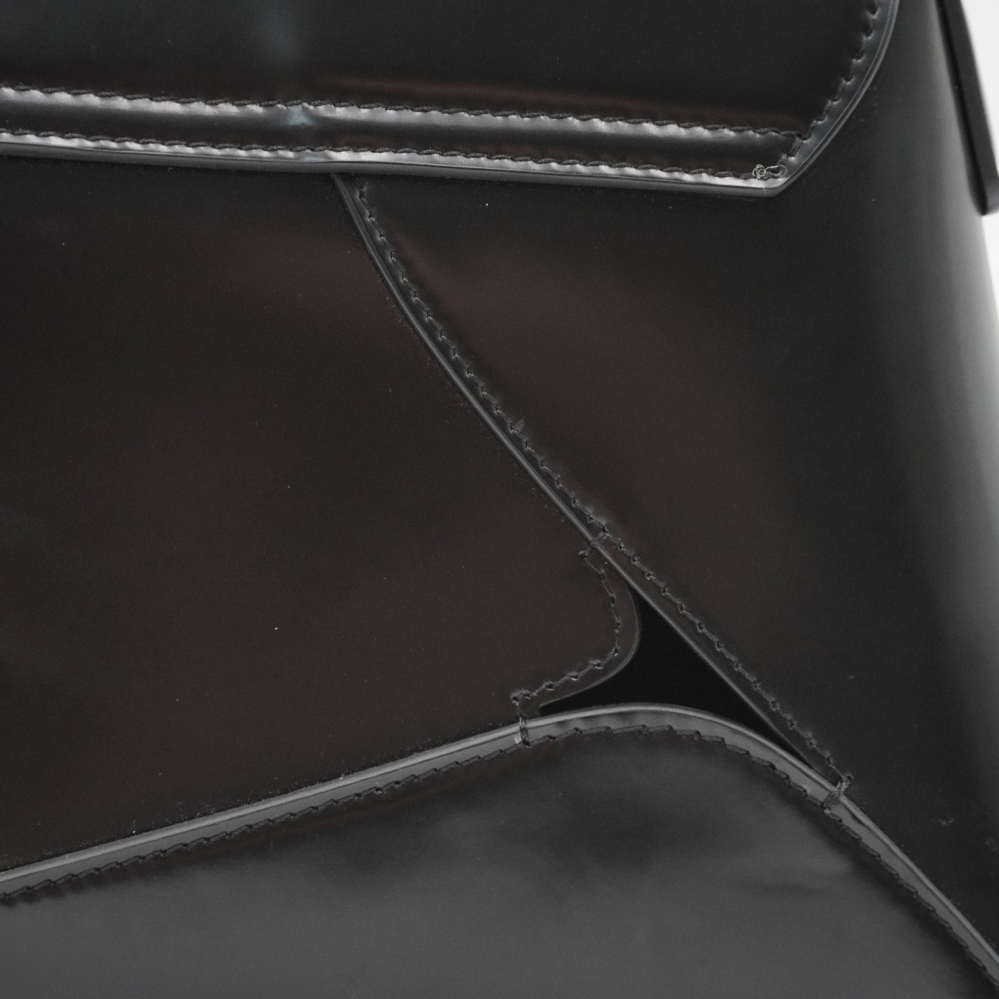 Bolsa Robert Wun Piel Negra