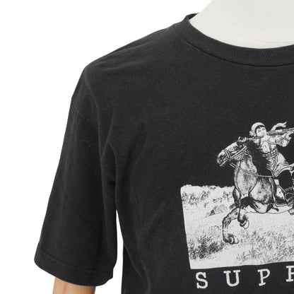 Playera Supreme Graphic Tee Horse Riding