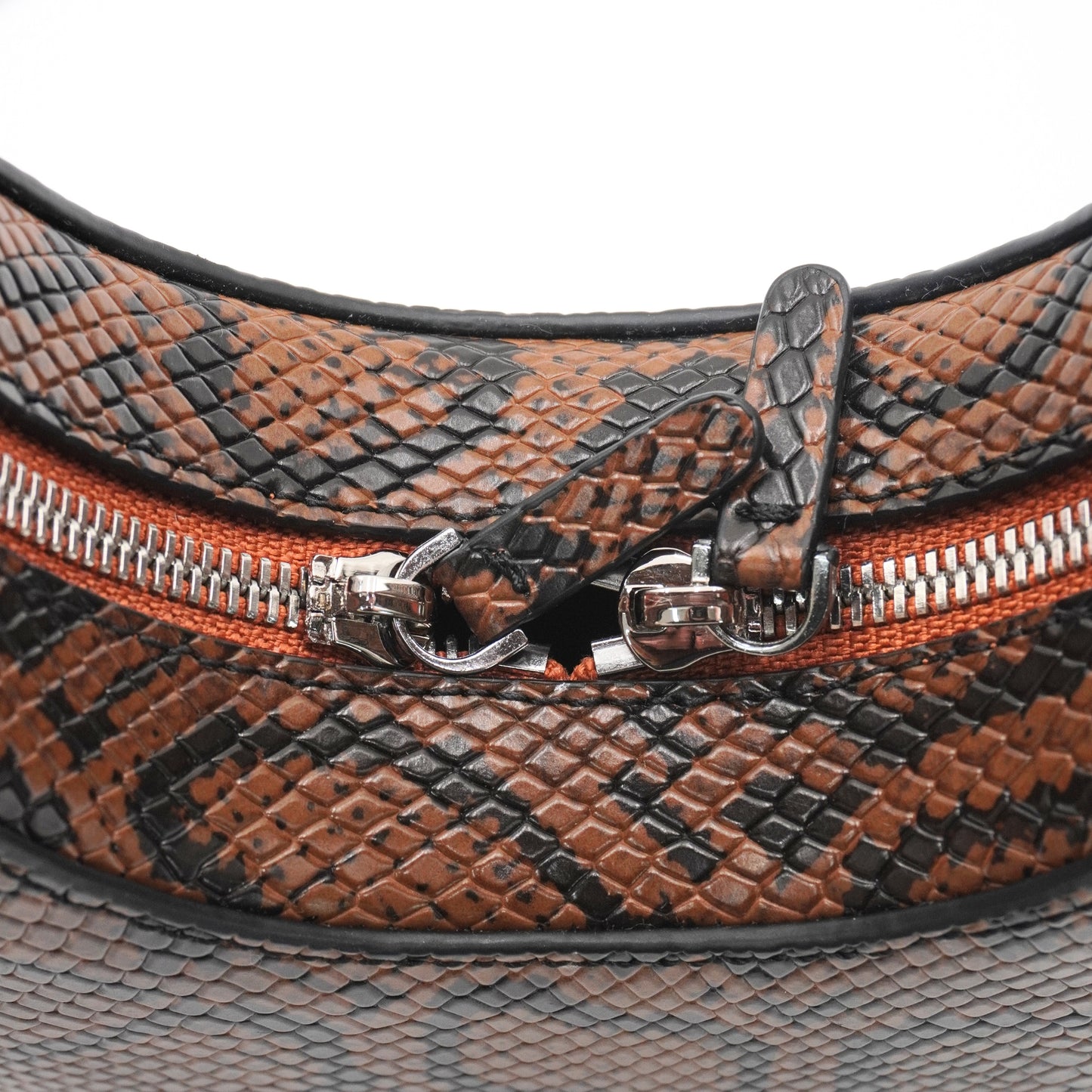 Bolsa Coperni Snakeprint Egg Bag