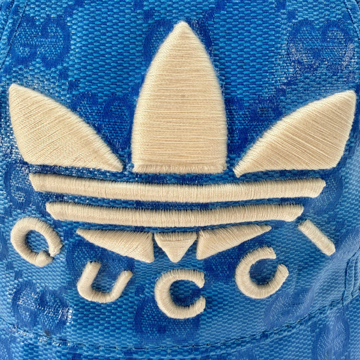 Sombrero Gucci x Adidas Bucket Hat