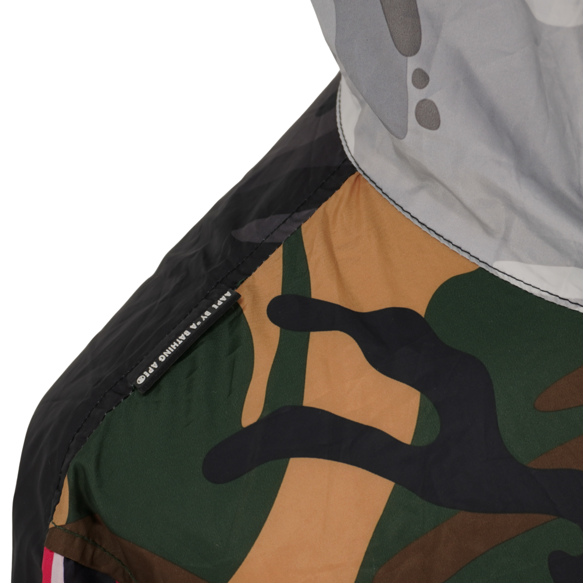 Chamarra AAPE Camo Windbreaker