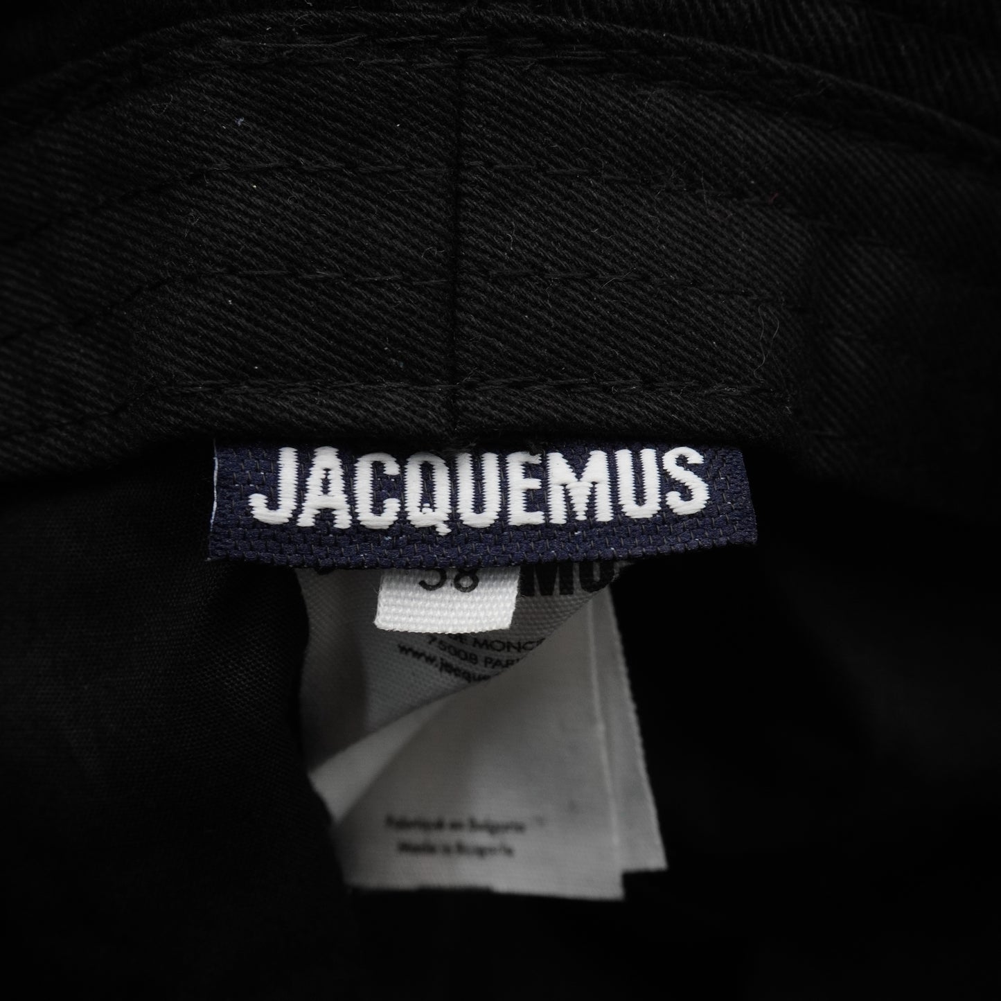 Bucket Hat Jacquemus Le bob Artichaut negro Distressed