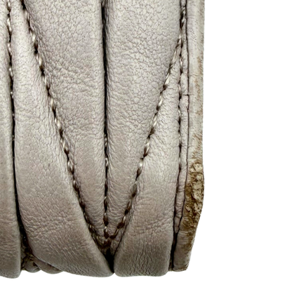 Cartera Miu Miu Matelassé Gris