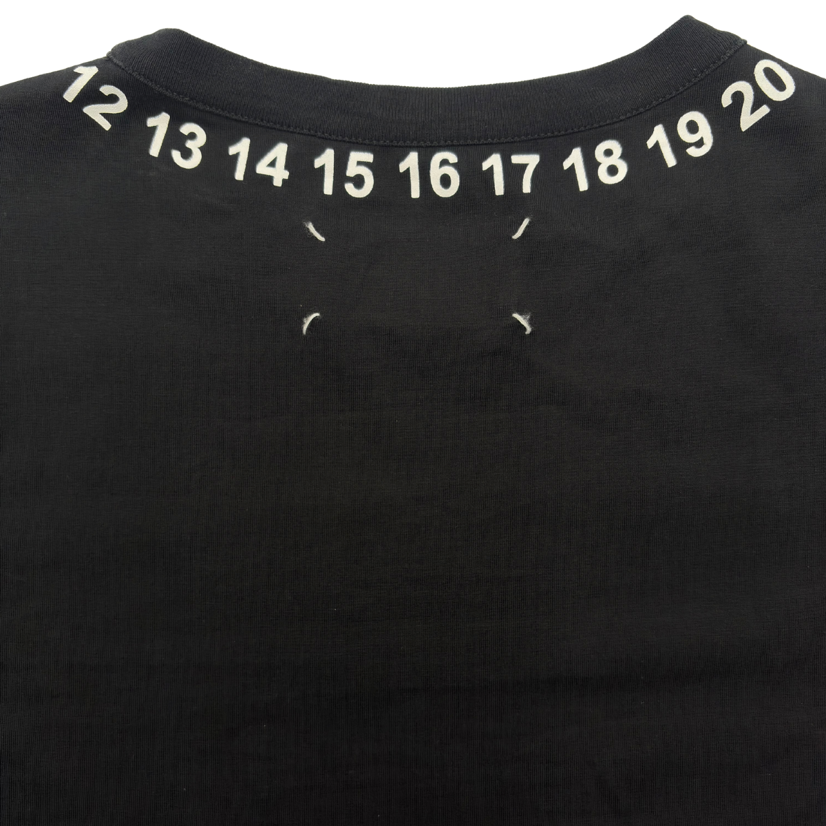 Playera MM6 Maison Margiela Numbers Negro