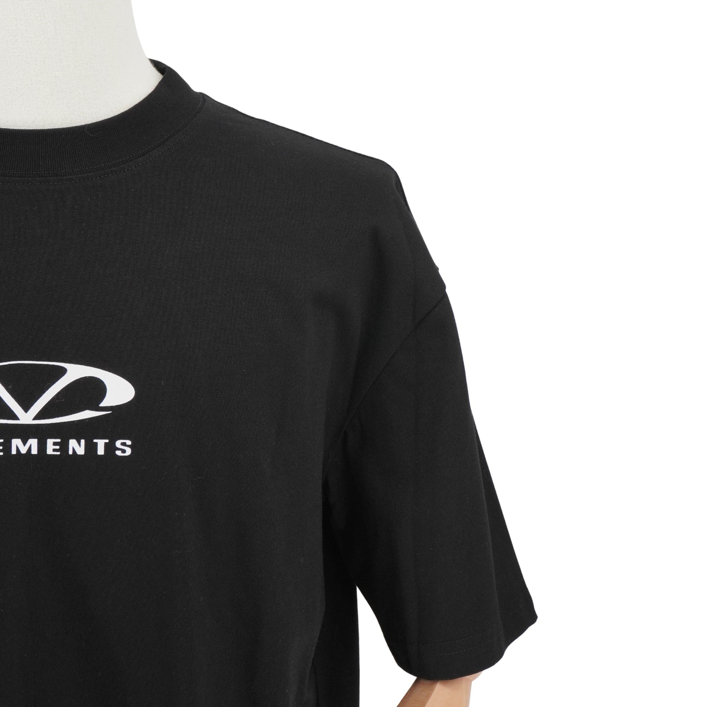 Playera Vetements V Negra
