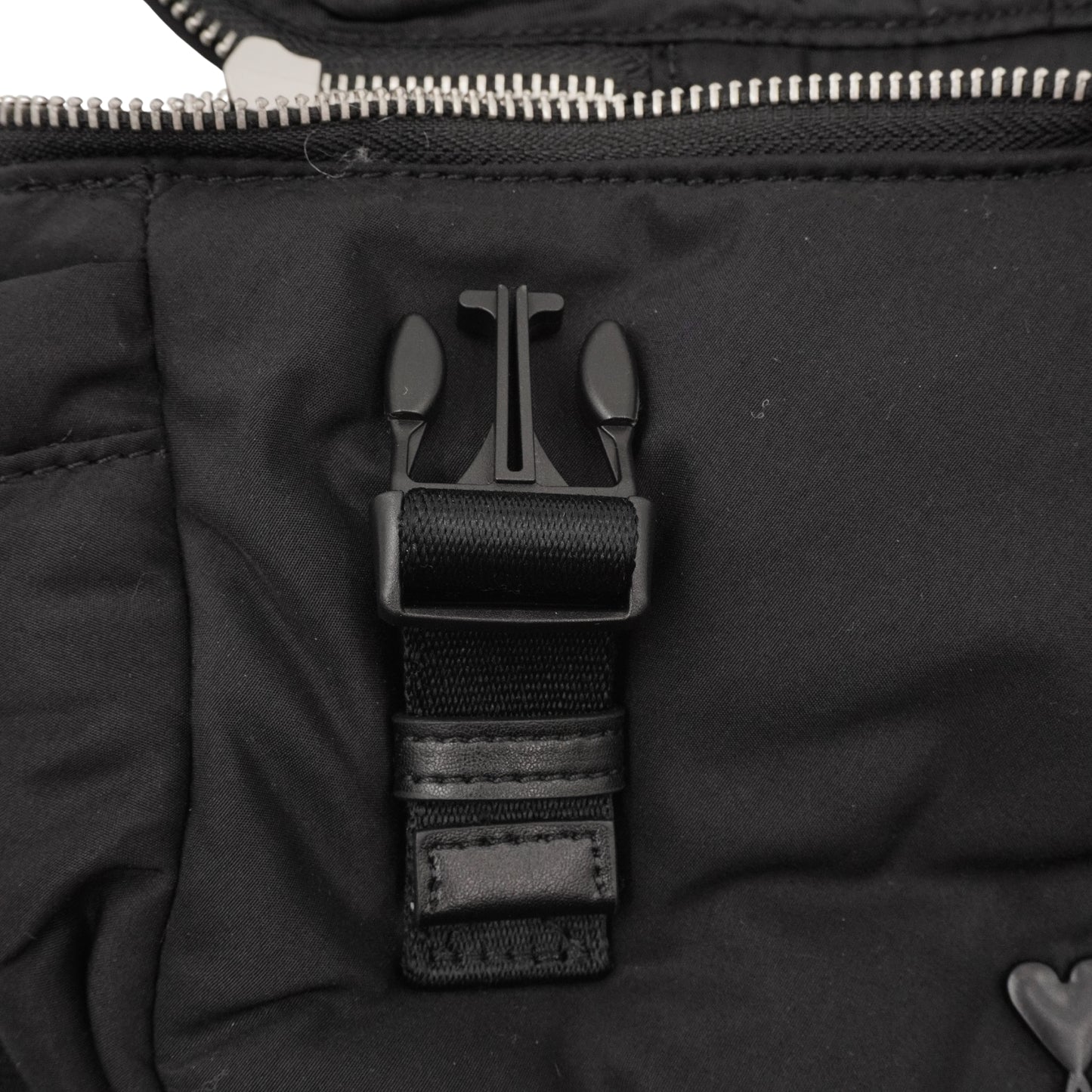 Bolsa Ami Lightweight Crossbody Bag