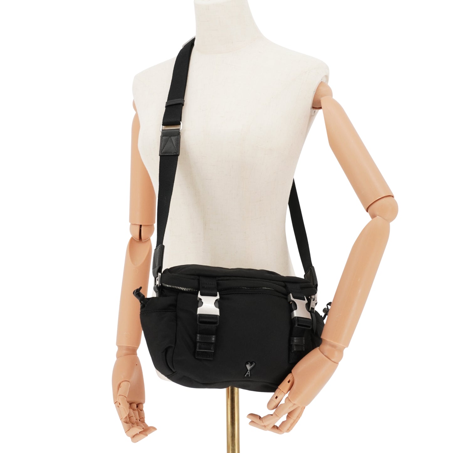 Bolsa Ami Lightweight Crossbody Bag