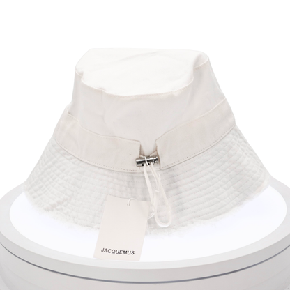 Bucket Hat Jacquemus Le bob Artichaut Blanco Distressed