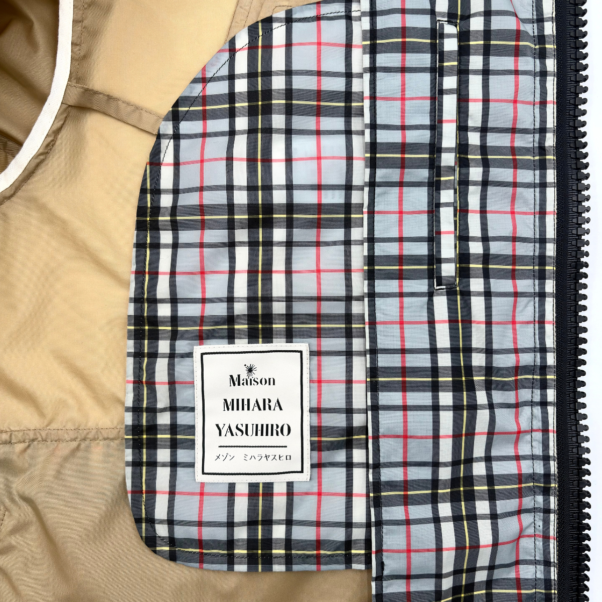 Gabardina Maison Mihara Yasuhiro Beige