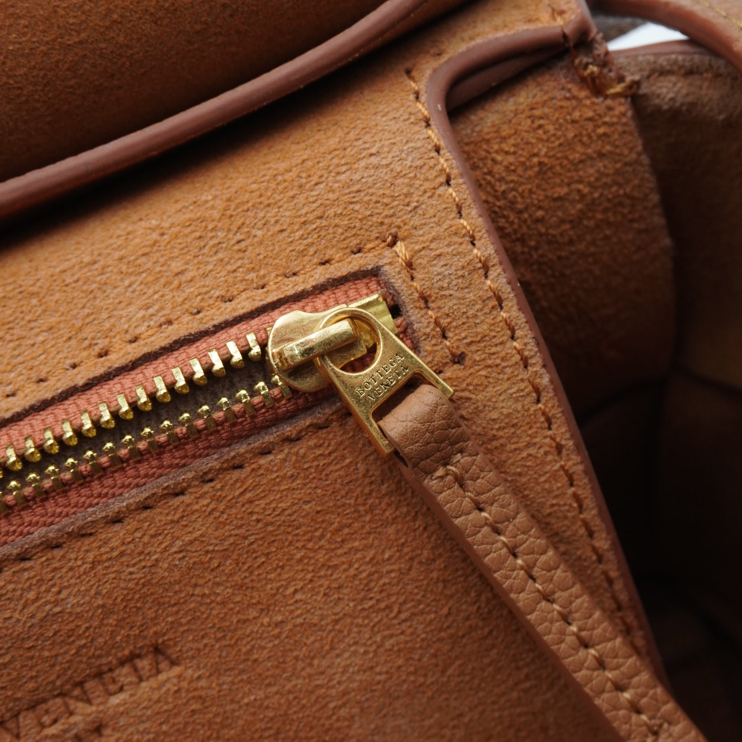 Bolsa Bottega Veneta Arco Mini Marrón Claro