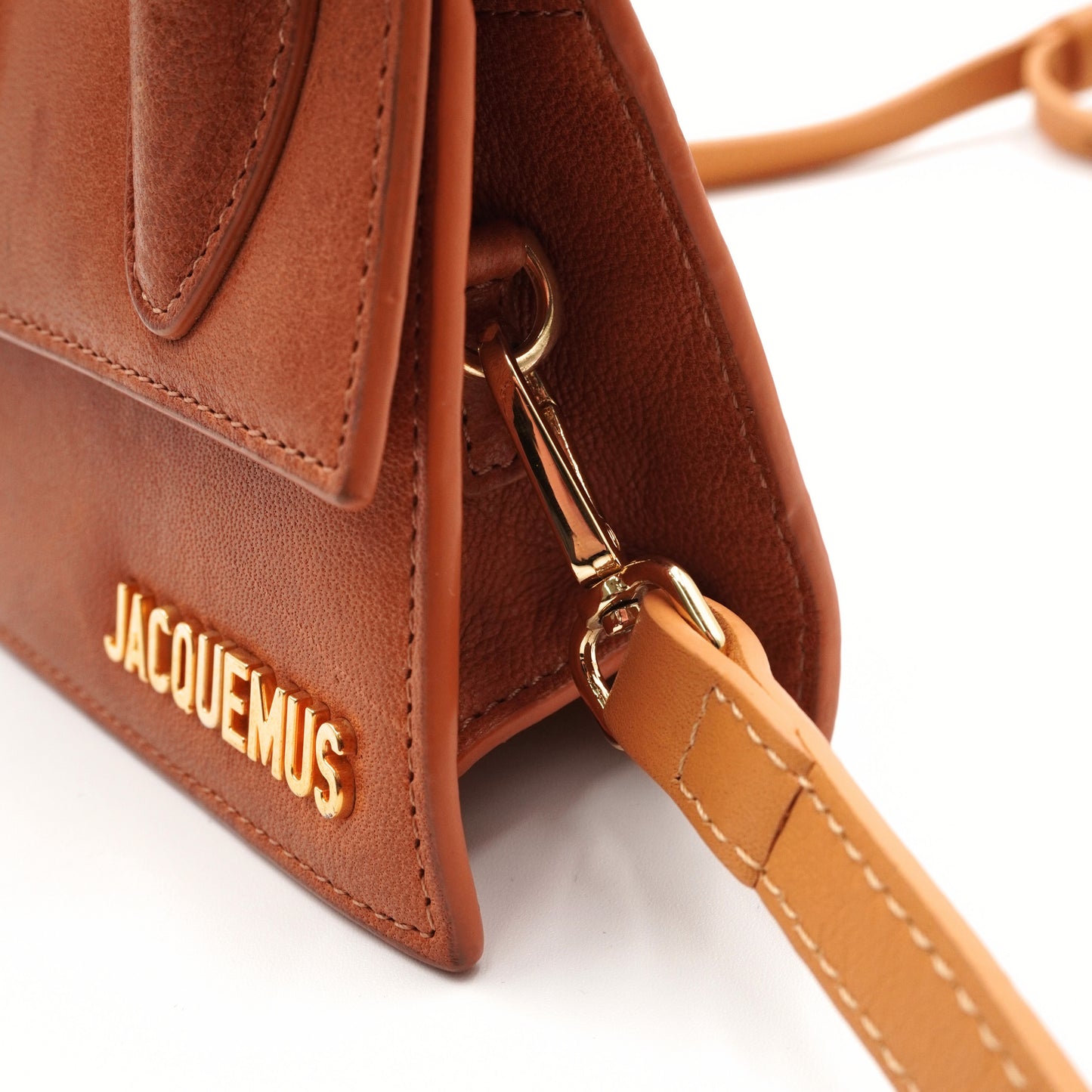 Jacquemus Bolsa Le Chiquito mini café