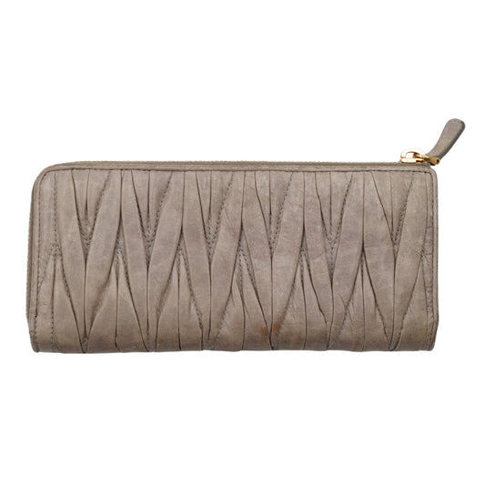 Cartera Miu Miu Plisada Gris