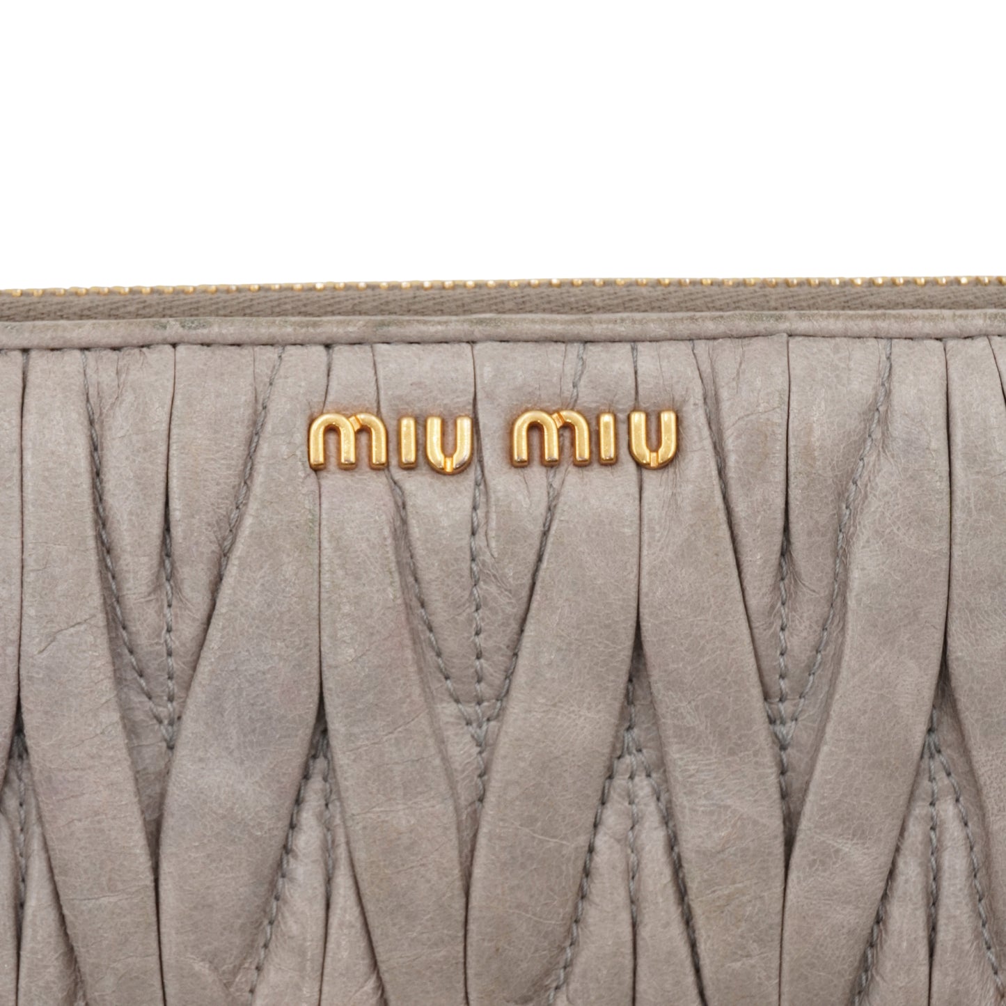 Cartera Miu Miu Plisada Gris