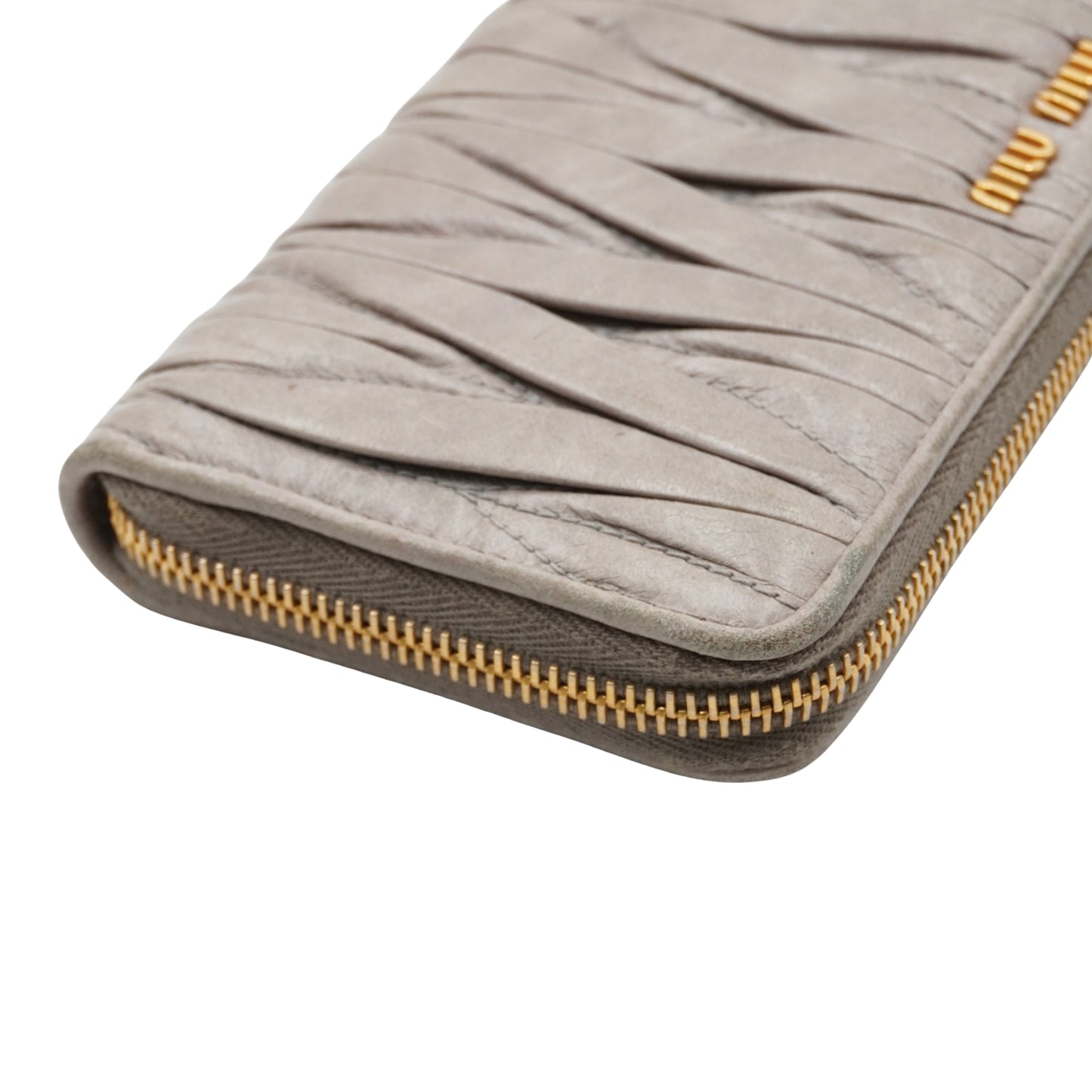Cartera Miu Miu Plisada Gris