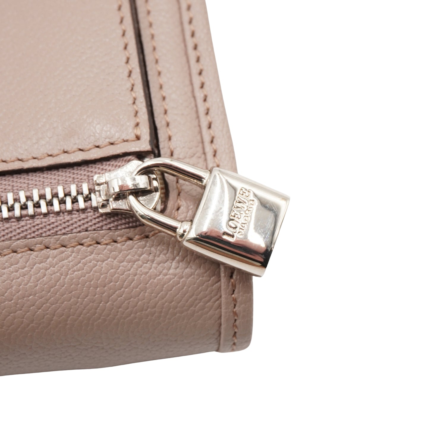 Cartera Loewe Long Wallet Taupe Calfskin