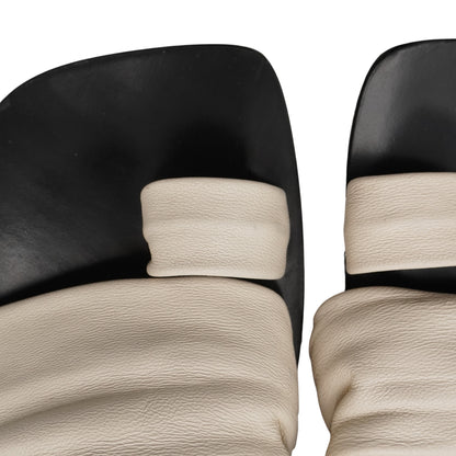 Sandalias The Row Chanclas Drape leather sandals