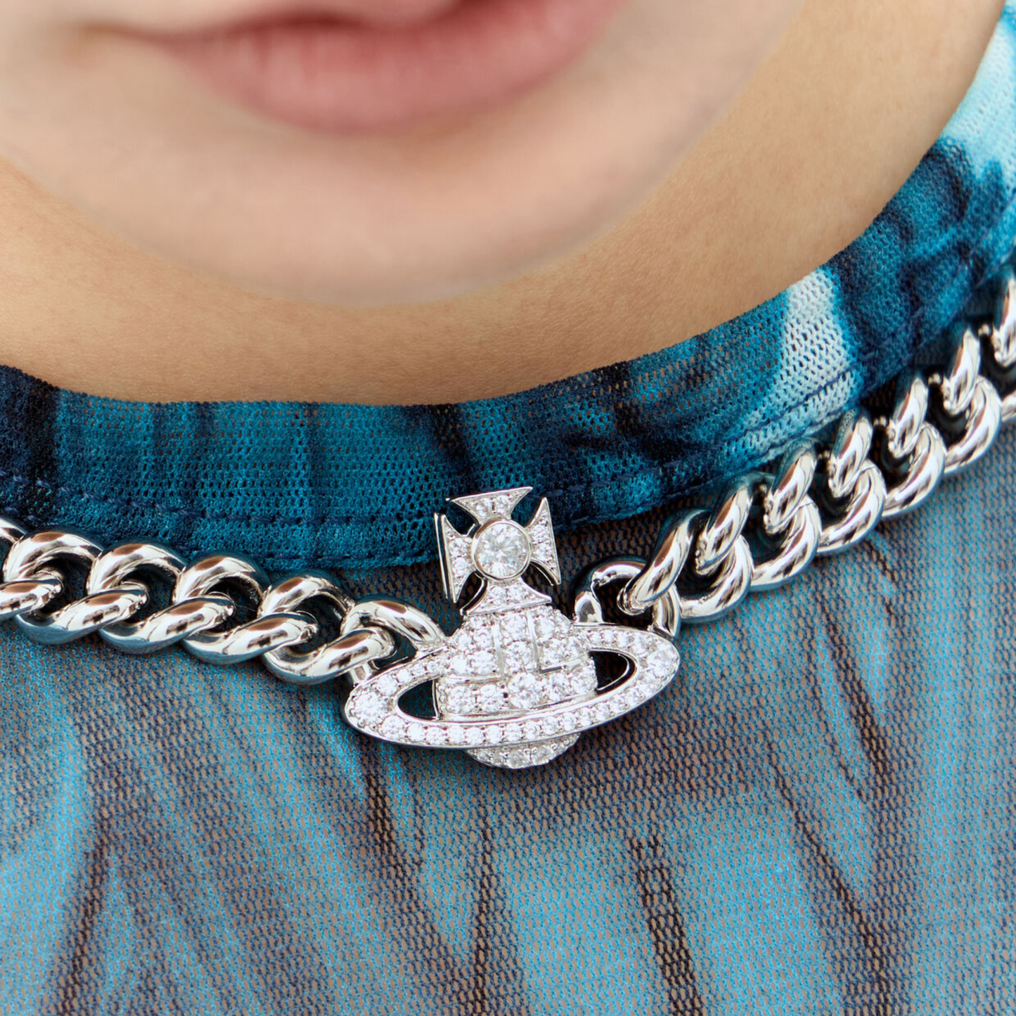 Collar Vivienne Westwood Mini Bas Relief Pearl