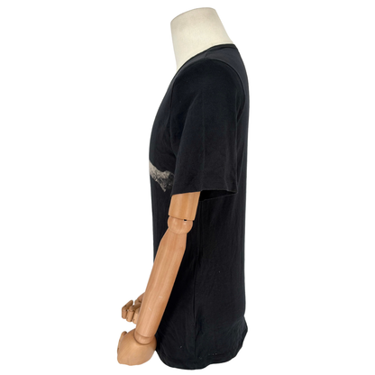 Playera Undercover Blue Dot Swordsman