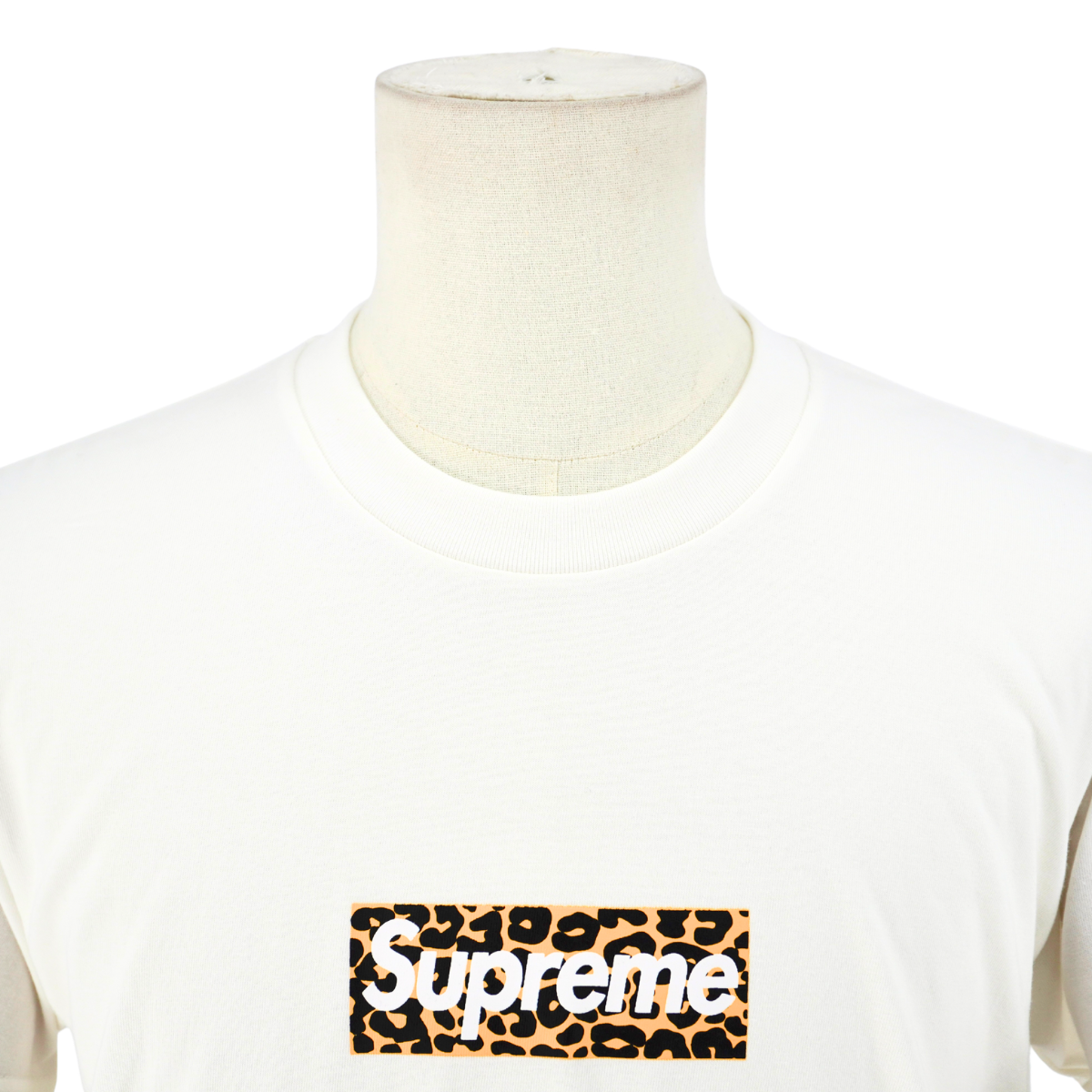 Playera Supreme Shanghai Logo Blanco
