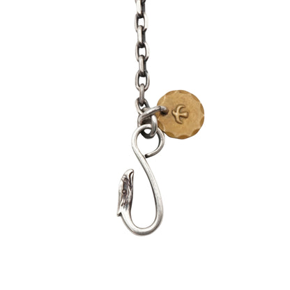 Collar Goro's Silver Arrowhead with 18k Gold Metal Wheel & Hook Chain