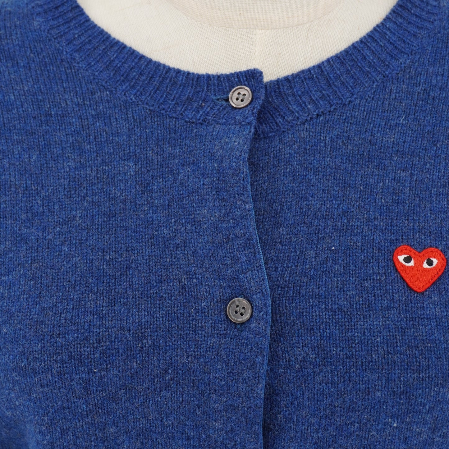 Suéter Comme des Garçons Cárdigan Red Heart Play