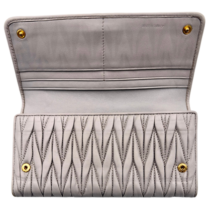 Cartera Miu Miu Matelassé Gris