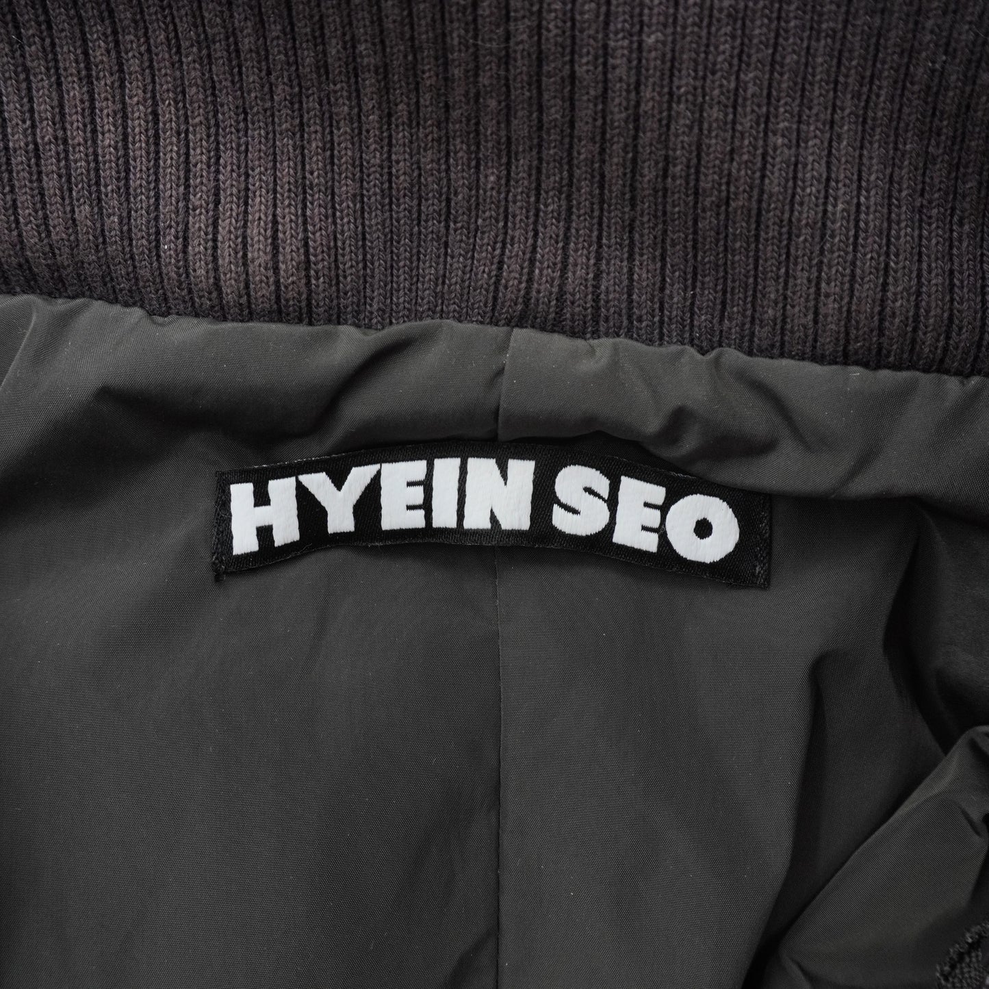 Chamarra Bomber Hyein Seo Hybrid Nylon Ribbed