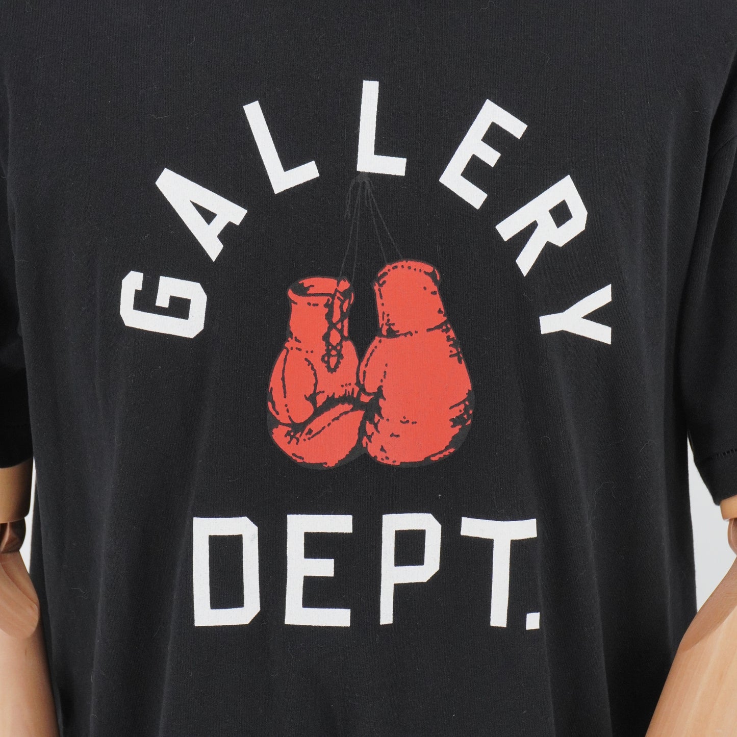 Playera Gallery Dept. Playera Boxing Gloves