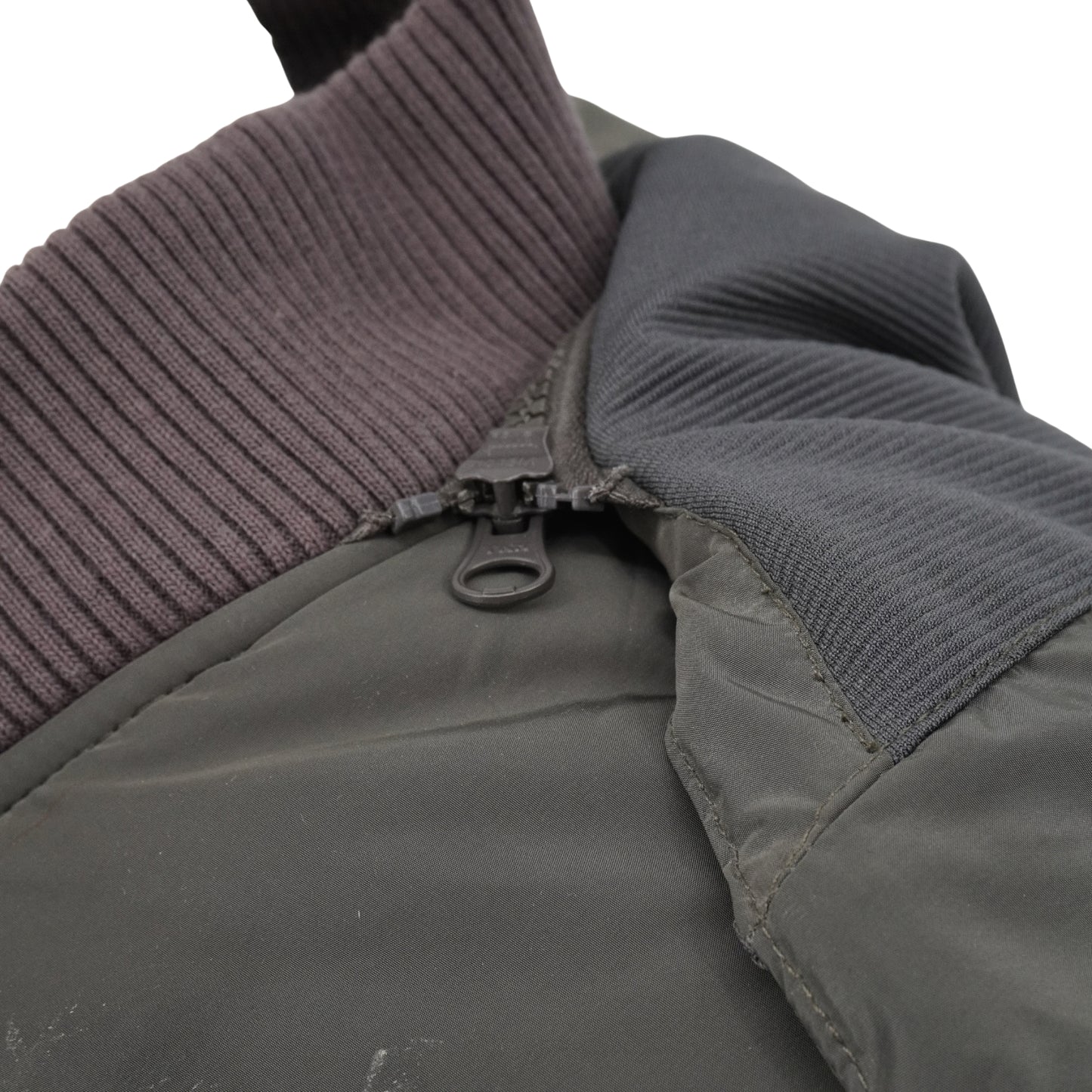 Chamarra Bomber Hyein Seo Hybrid Nylon Ribbed
