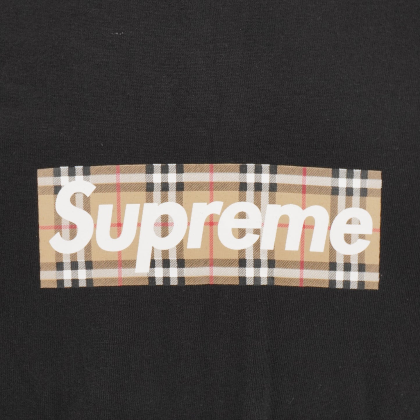 Supreme Playera x Burberry Negra