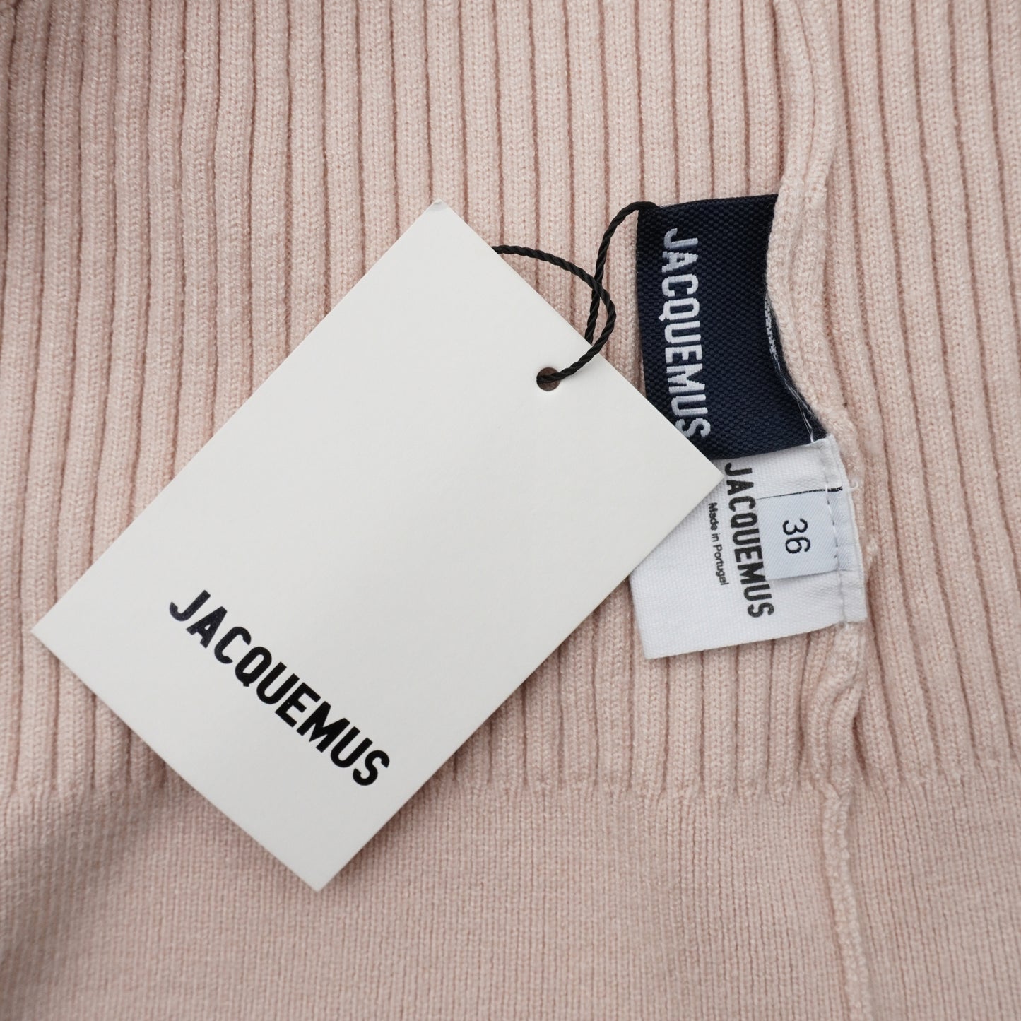 Blusa Jacquemus Irregular Cut-out Ribbed Knit