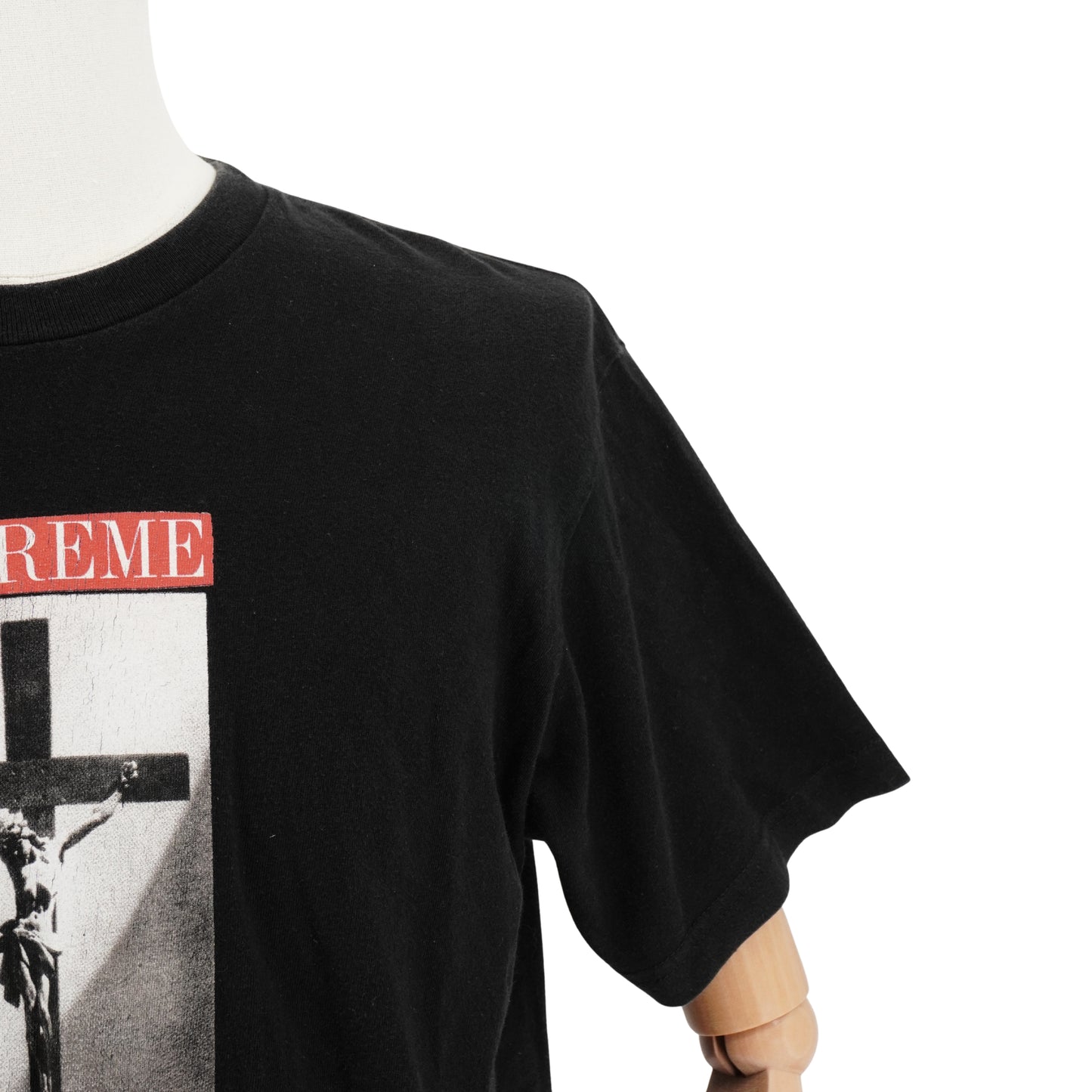 Playera Supreme Cross Negro