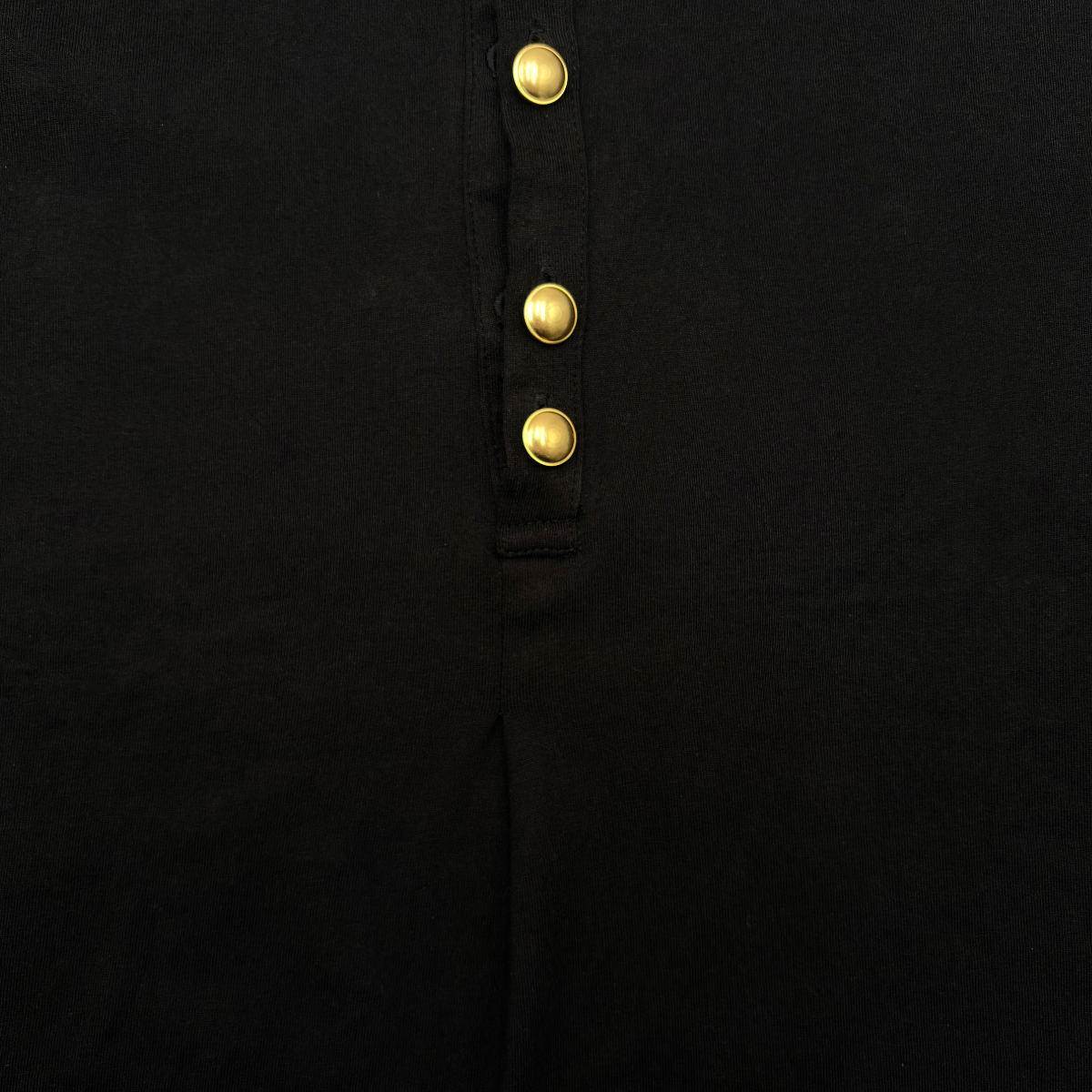 Playera Yohji Yamamoto Henley Negro