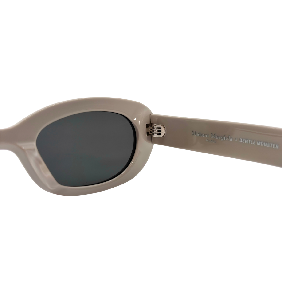 Lentes Gentle Monster x Margiela Off-White Beige