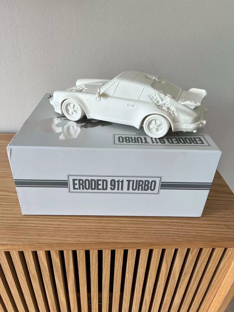 Daniel Arsham Porsche 911 Turbo "Eroded" Blanco