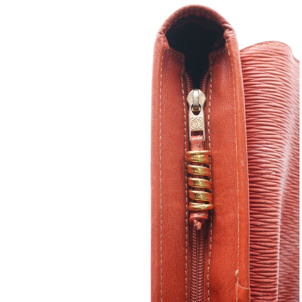 Clutch Loewe Vintage Embossed Red