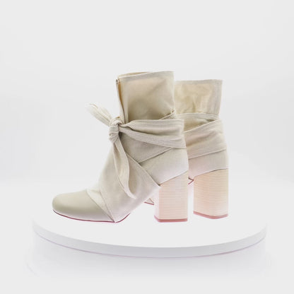 Botas Lemaire Wrapped 90 Boots Beige