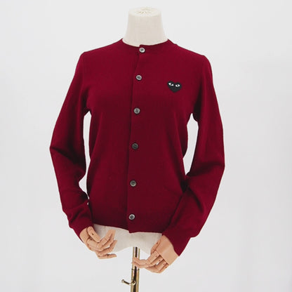 Suéter Comme des Garçons Cardigan Black Heart Patch PLAY