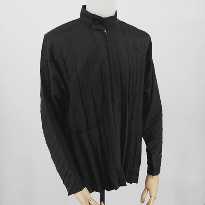 Chamarra Issey Miyake Pleated Zip Up