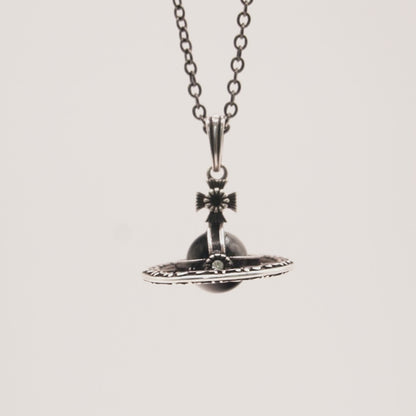 Collar Vivienne Westwood Saturno Negro