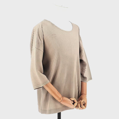 Playera Issey Miyake Beige