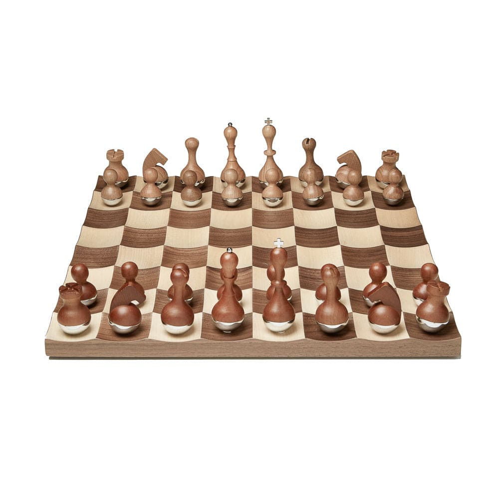 Juego de ajedrez oscilante