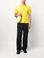 playera plisada con cuello redondo