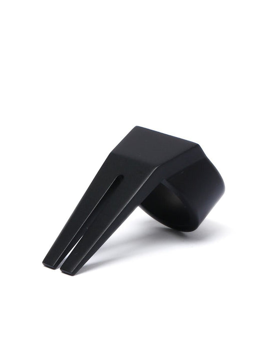 Open Trunk matte-finish ring